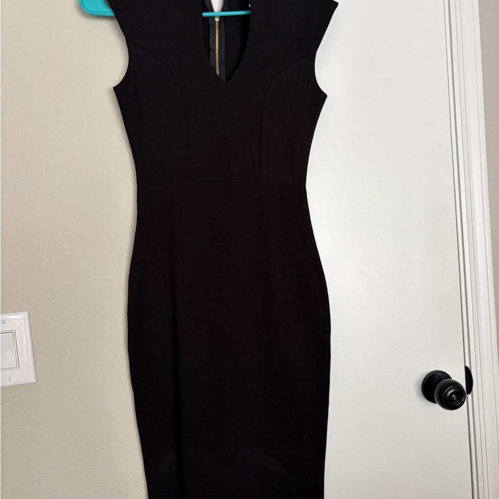Elegant Black Sleeveless Dress